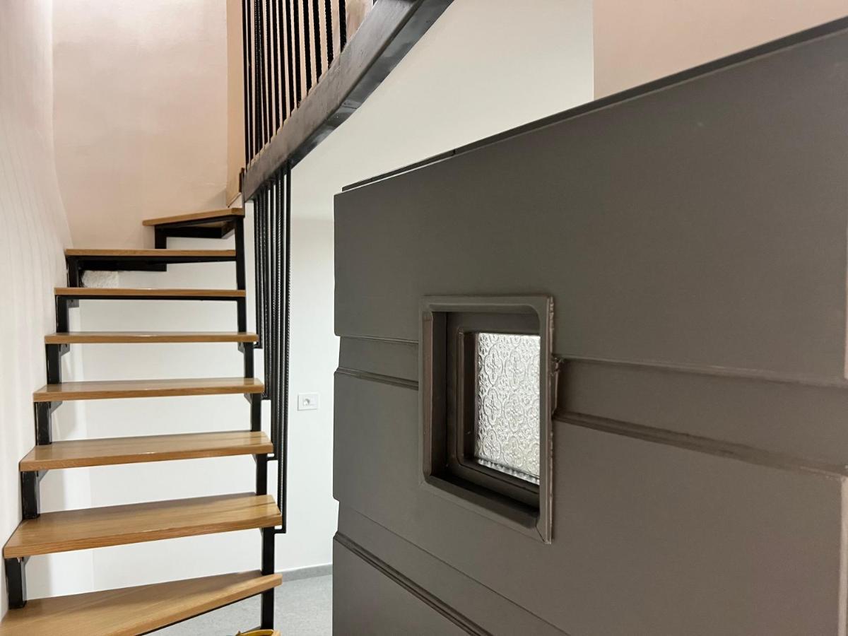 Seayou!***Charming 1-Bedroom Rental Unit In The Old City Center Of Cres Exterior foto
